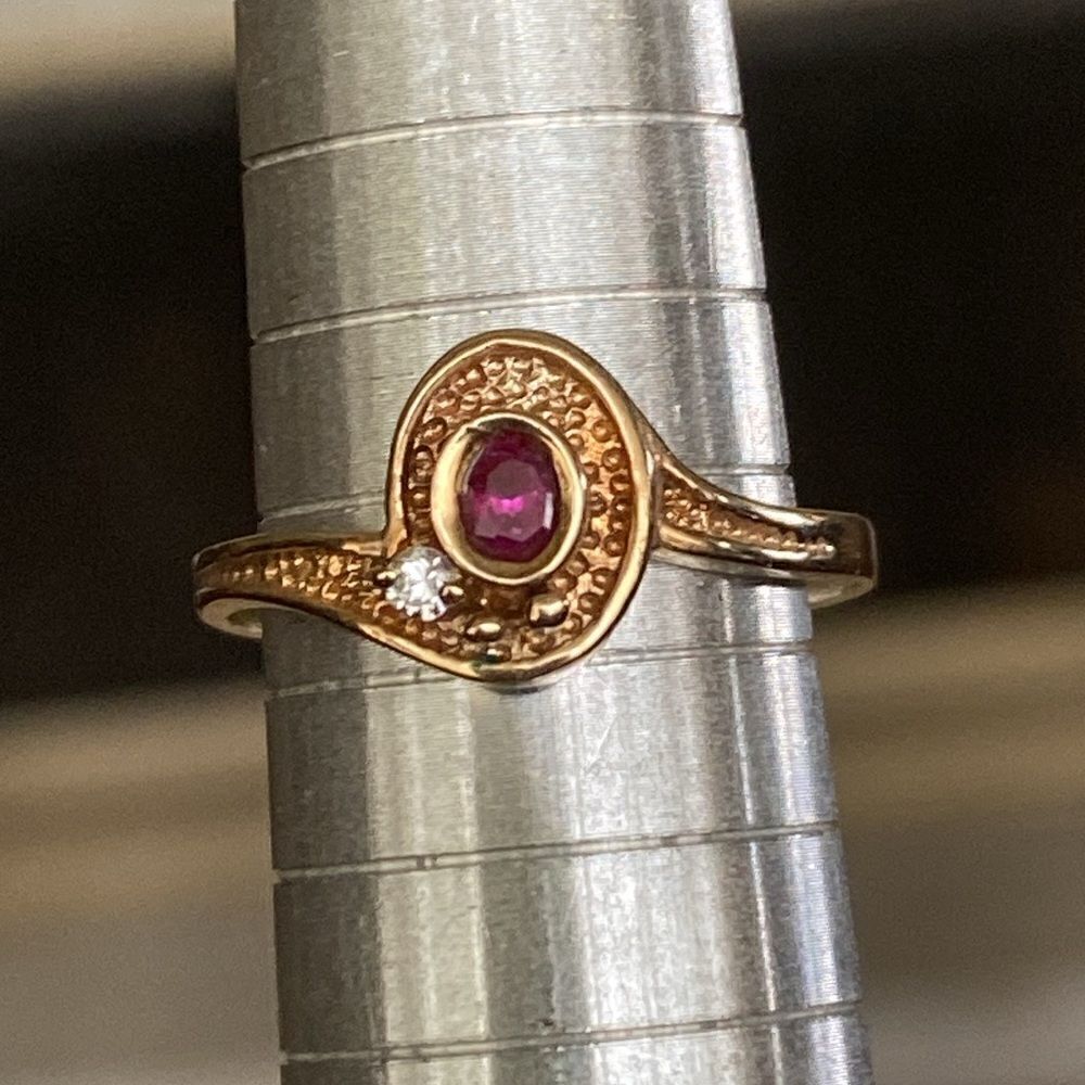 10K Yellow Gold European Made Genuine Ruby & Diamond Ring - Picture 5 of 12